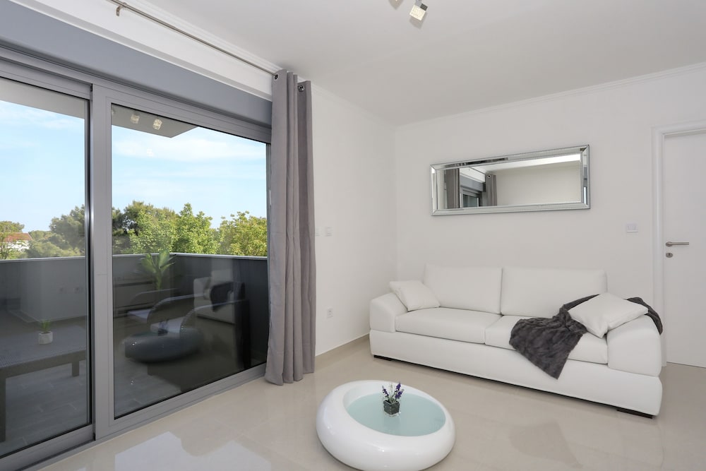 Superior Apartment, 2 Bedrooms, 2 Bathrooms, Beachside photo 3