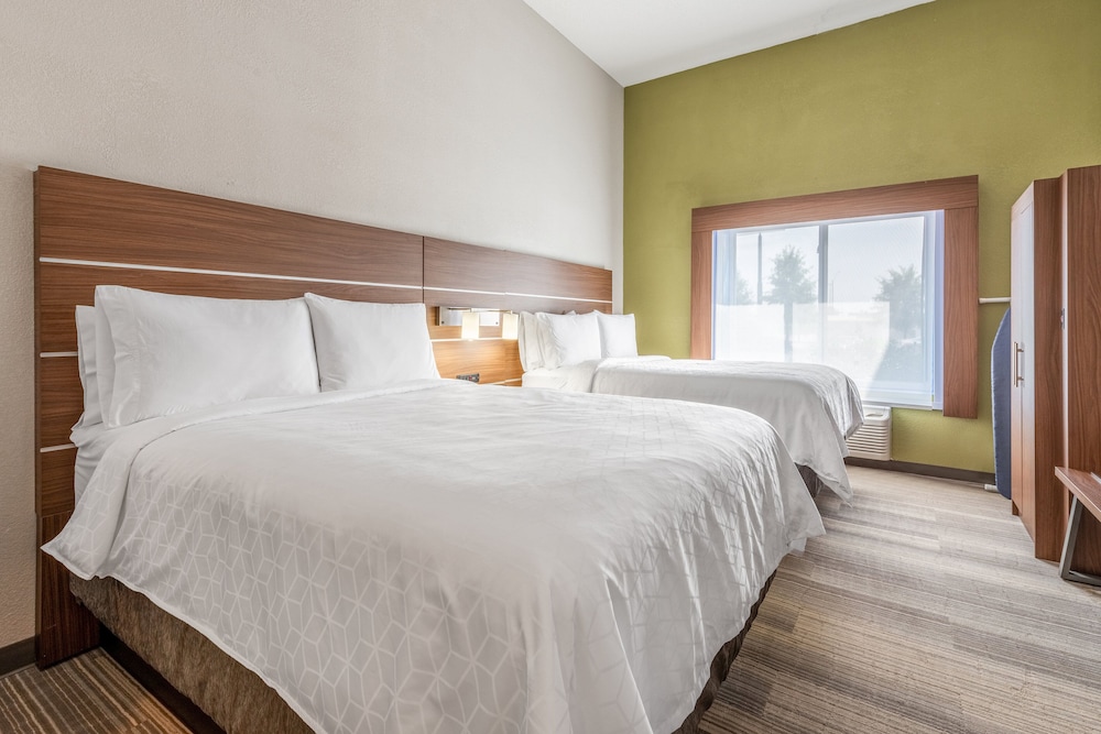 Standard Room, 2 Queen Beds, Accessible (Communications, Mobility, Access Tub) - Photo 3