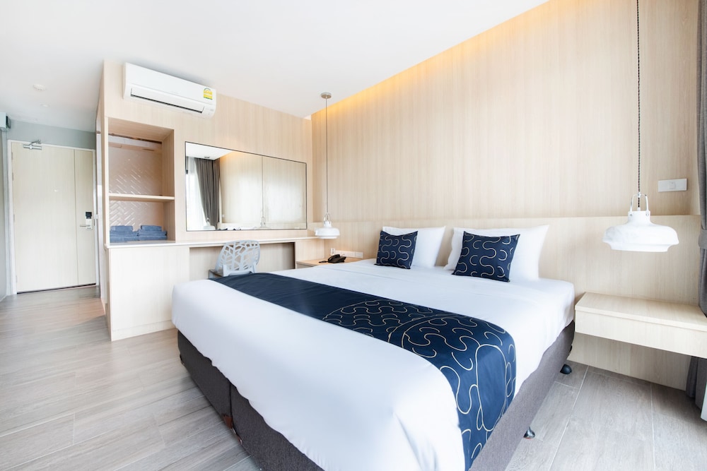 Premier Double Room, Ocean View photo 2