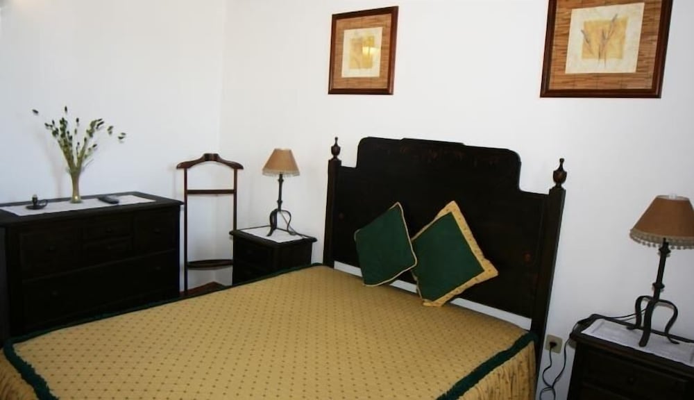 Basic Double Room, Valley View (1)