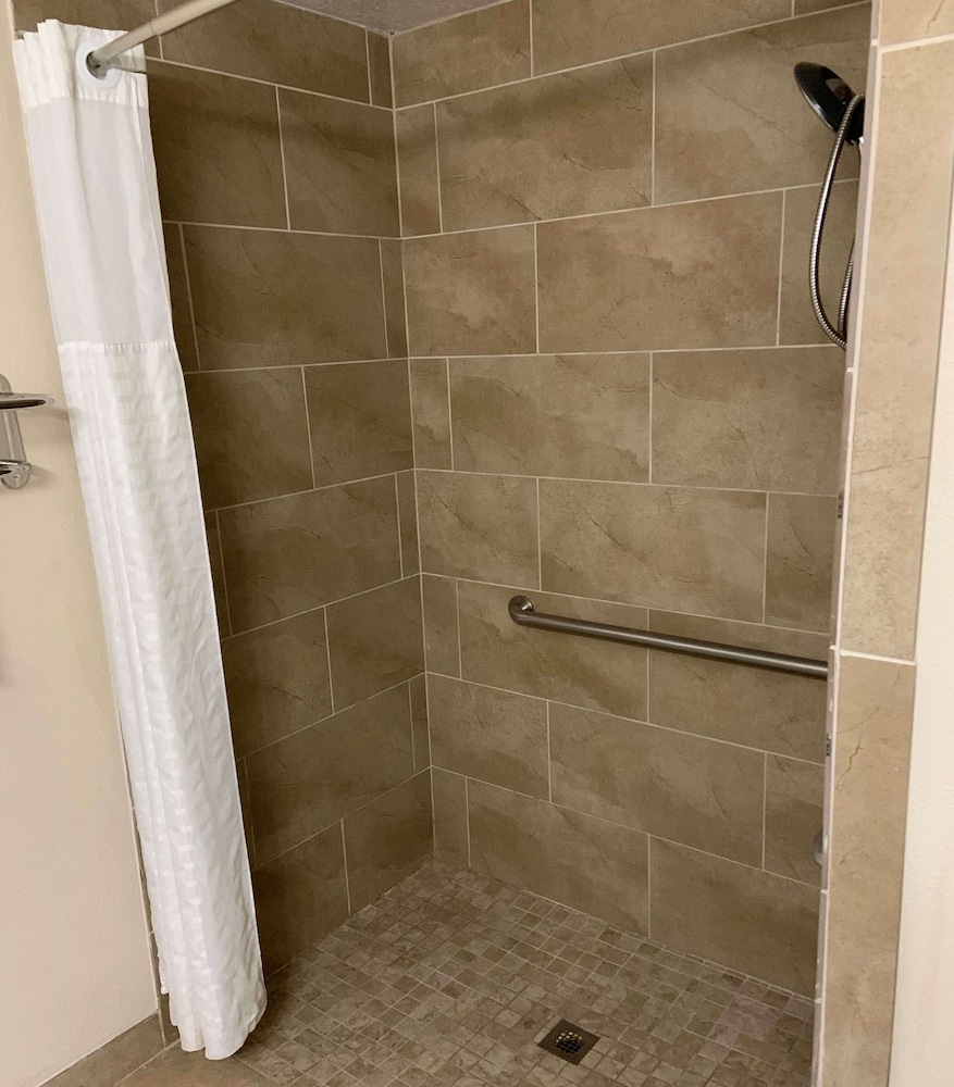 Suite, 2 Queen Beds, Accessible, Non Smoking - Photo 11