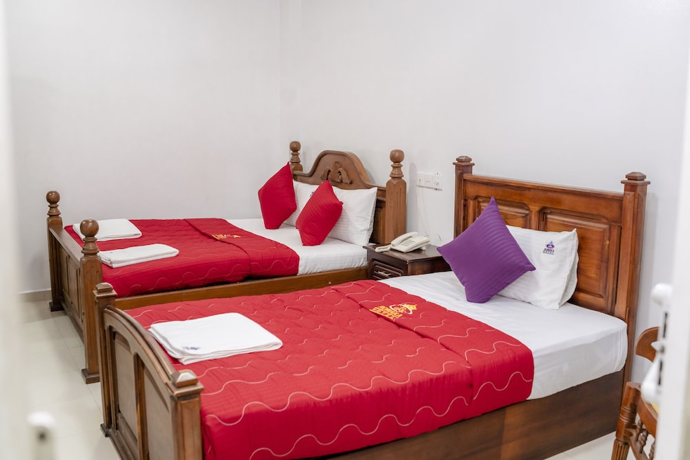 Deluxe Twin Room - Photo 2