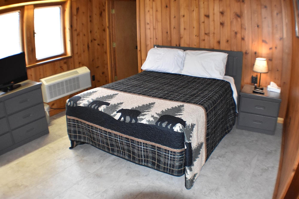 Cedar Lodge Room photo 3