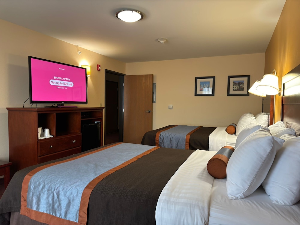 Room, 2 Queen Beds, Non Smoking - Photo 7