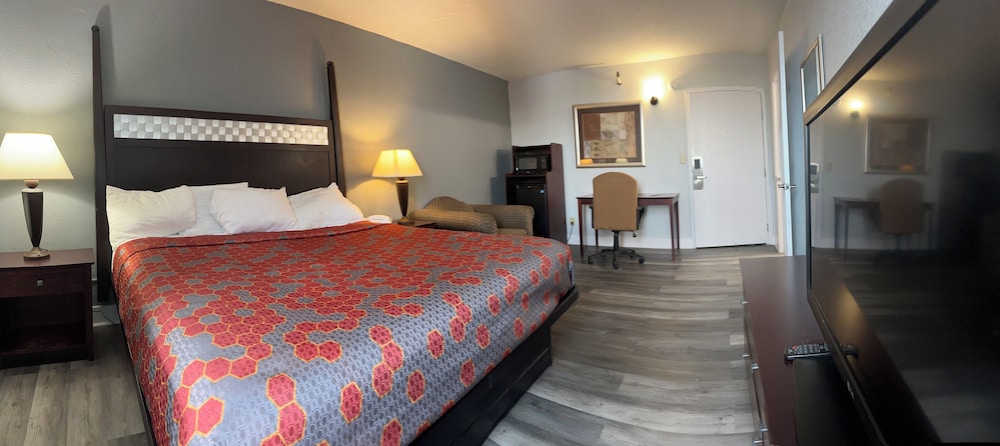 Deluxe Room, 1 King Bed, Non Smoking