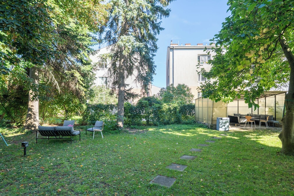Family Apartment, Multiple Beds, Pets Allowed, Garden View photo 3