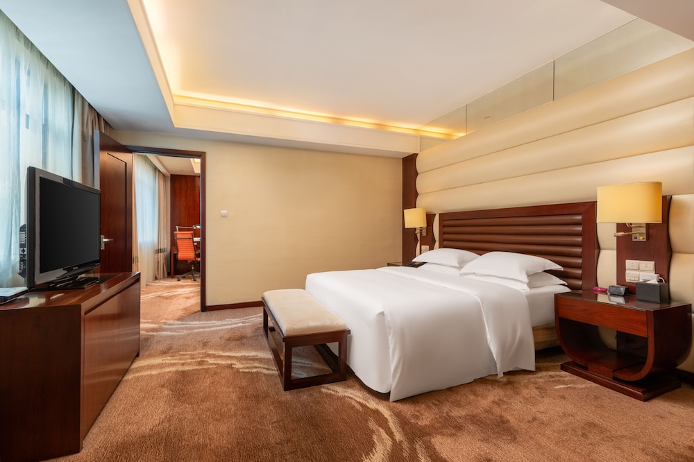 Suite, 1 Bedroom, Club Lounge Access (Club Floor) photo 2