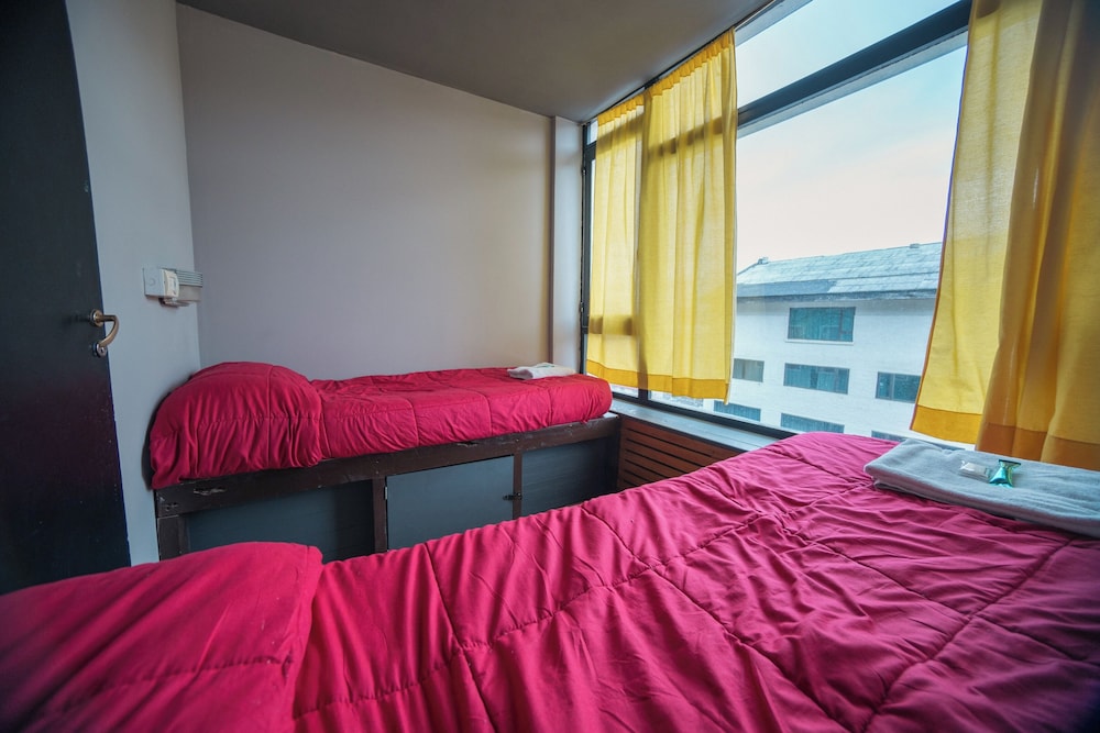 Economy Double Room, 1 Queen Bed, Partial Lake View photo 3