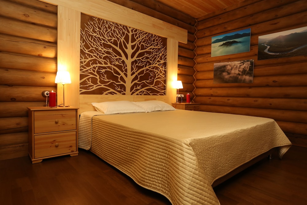 Family Studio, 1 King Bed with Sofa bed, Fireplace photo 1