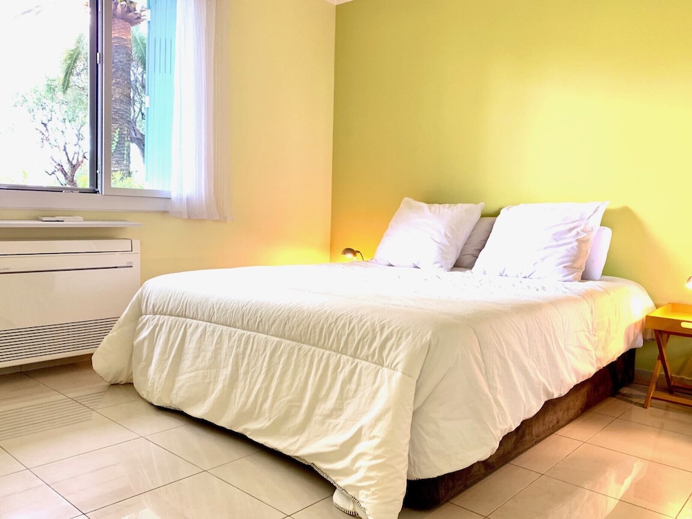 Premier Apartment (Us0608819s0433)