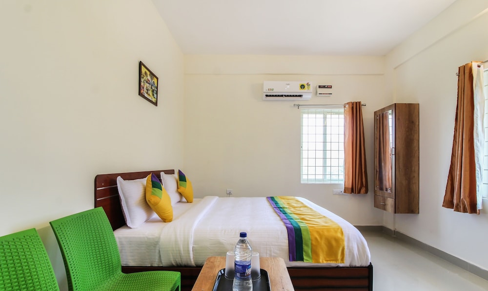 Deluxe Room - Photo 5