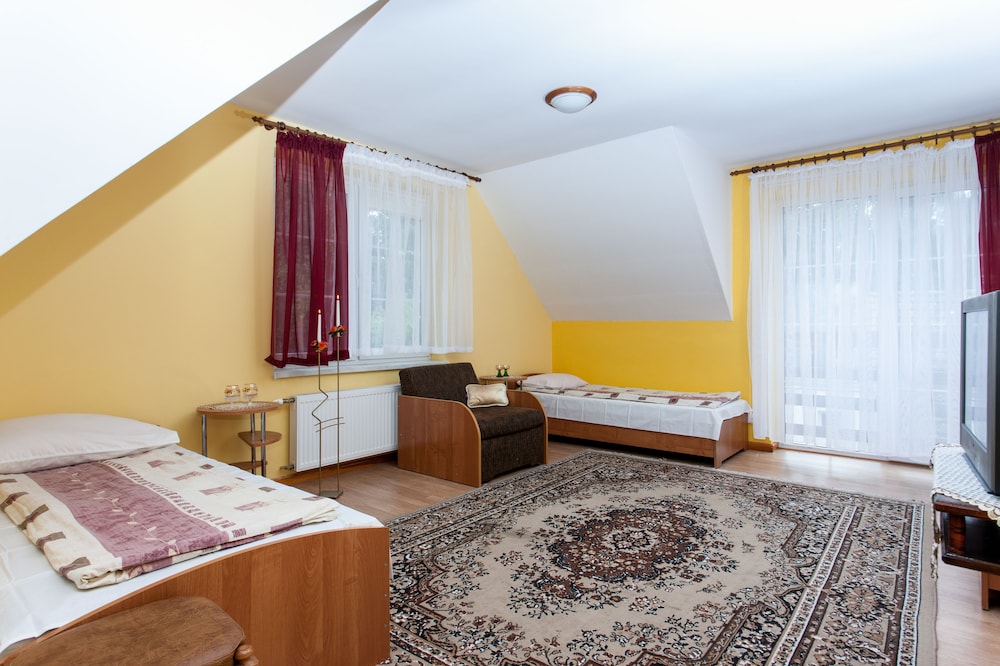 Superior Apartment, Kitchenette, Annex Building (Dwupoziomowy Trzyosobowy)