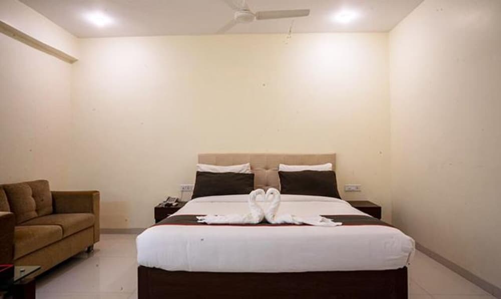 Deluxe Room, 1 Double Bed photo 3