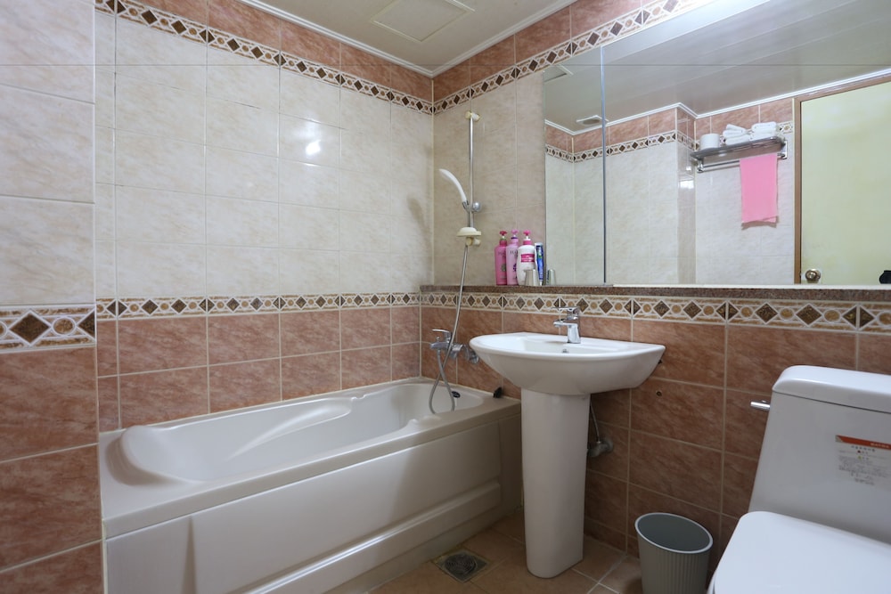 Standard Room photo 2
