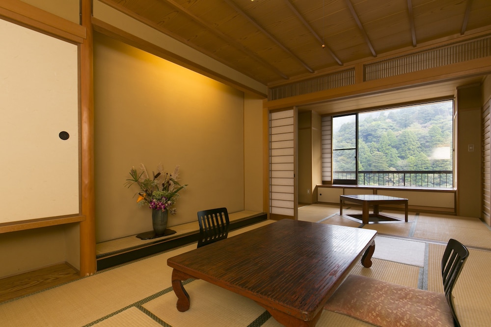Japanese Style Room for 5 People, Mountain View, Non Smoking