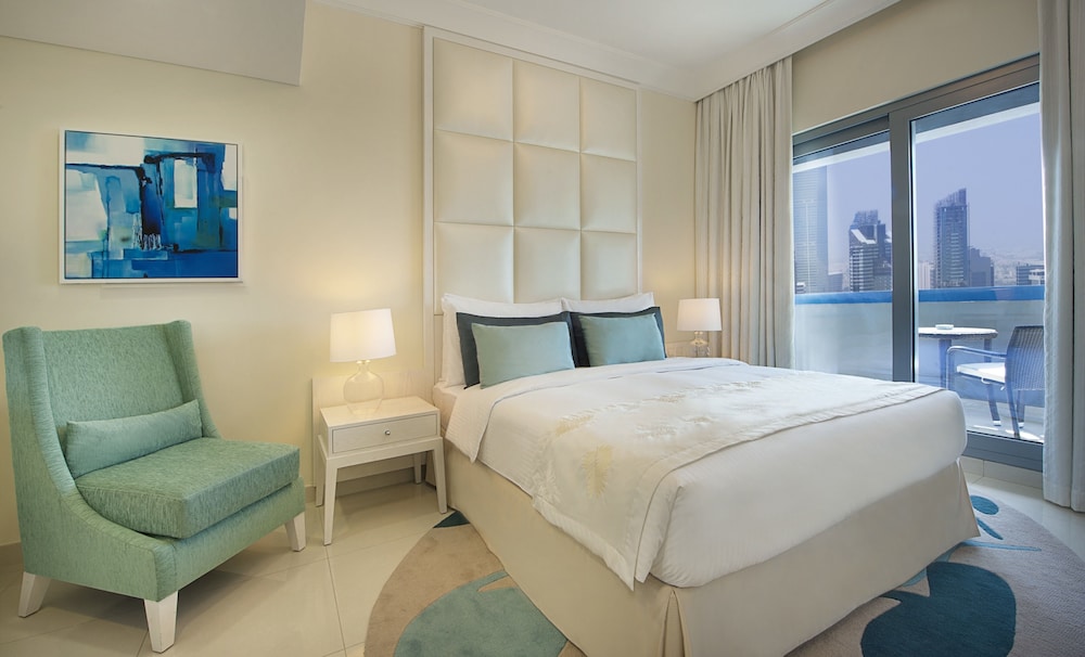 Suite, 3 Bedrooms City View photo 2