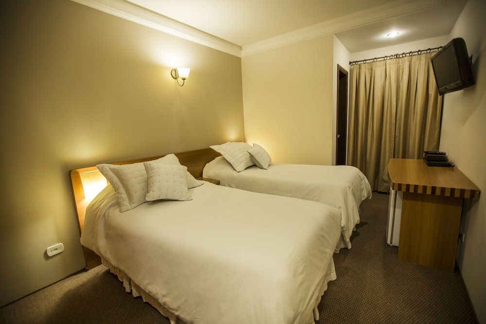 Deluxe Suite photo 2