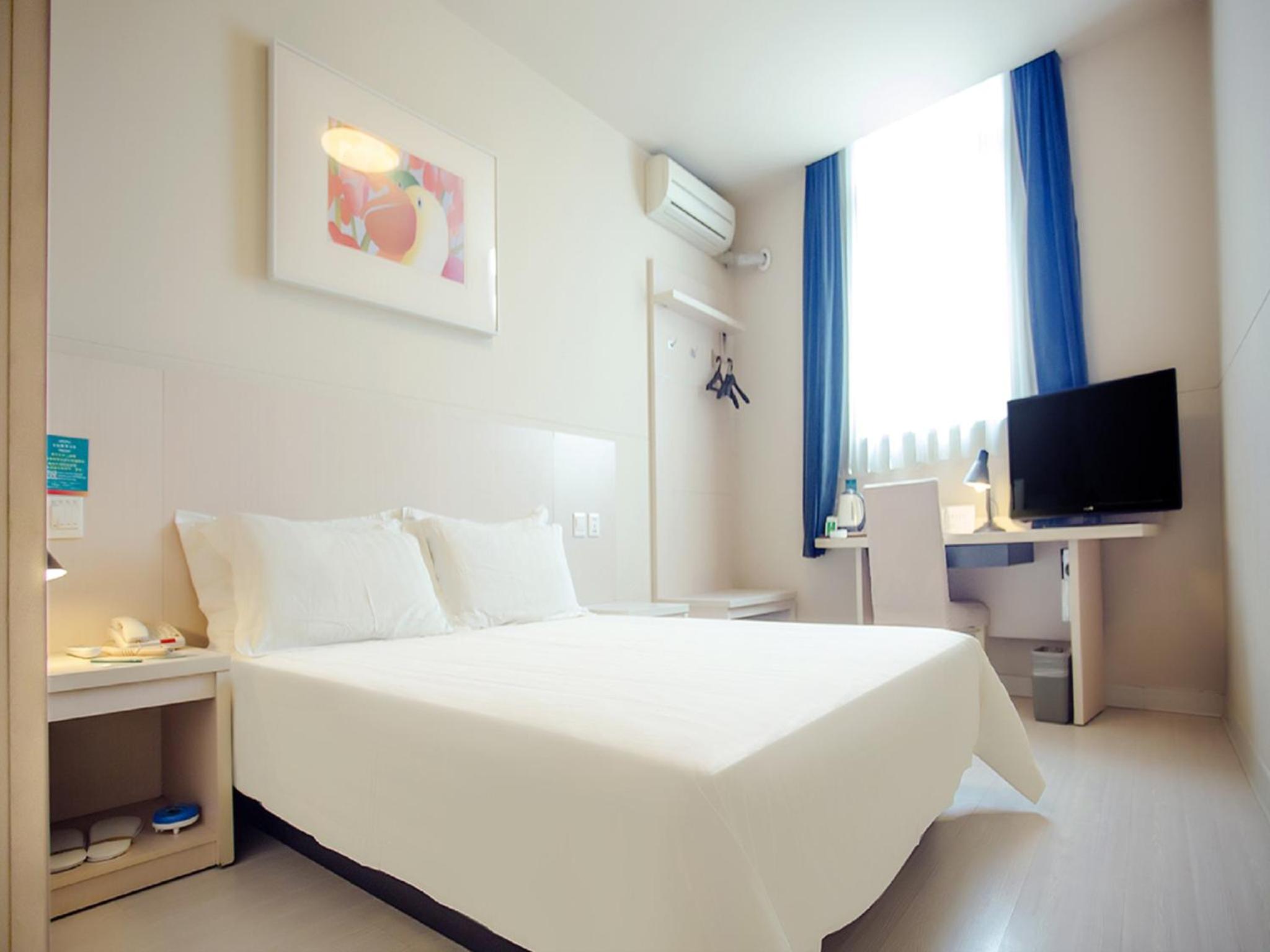 Chinese Citizen Only - Zero Pressure - Standard Double Room photo 3