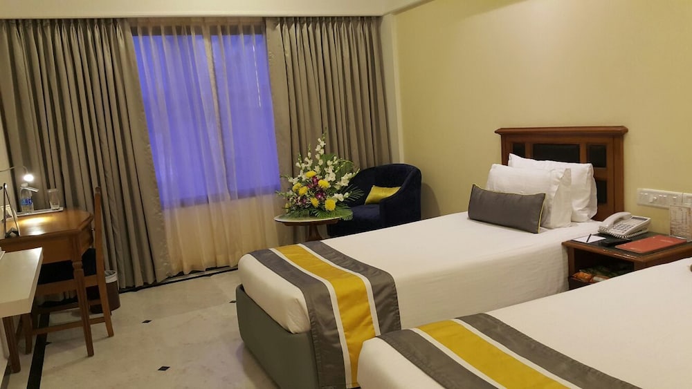 Deluxe Double or Twin Room, 1 Bedroom - Photo 2