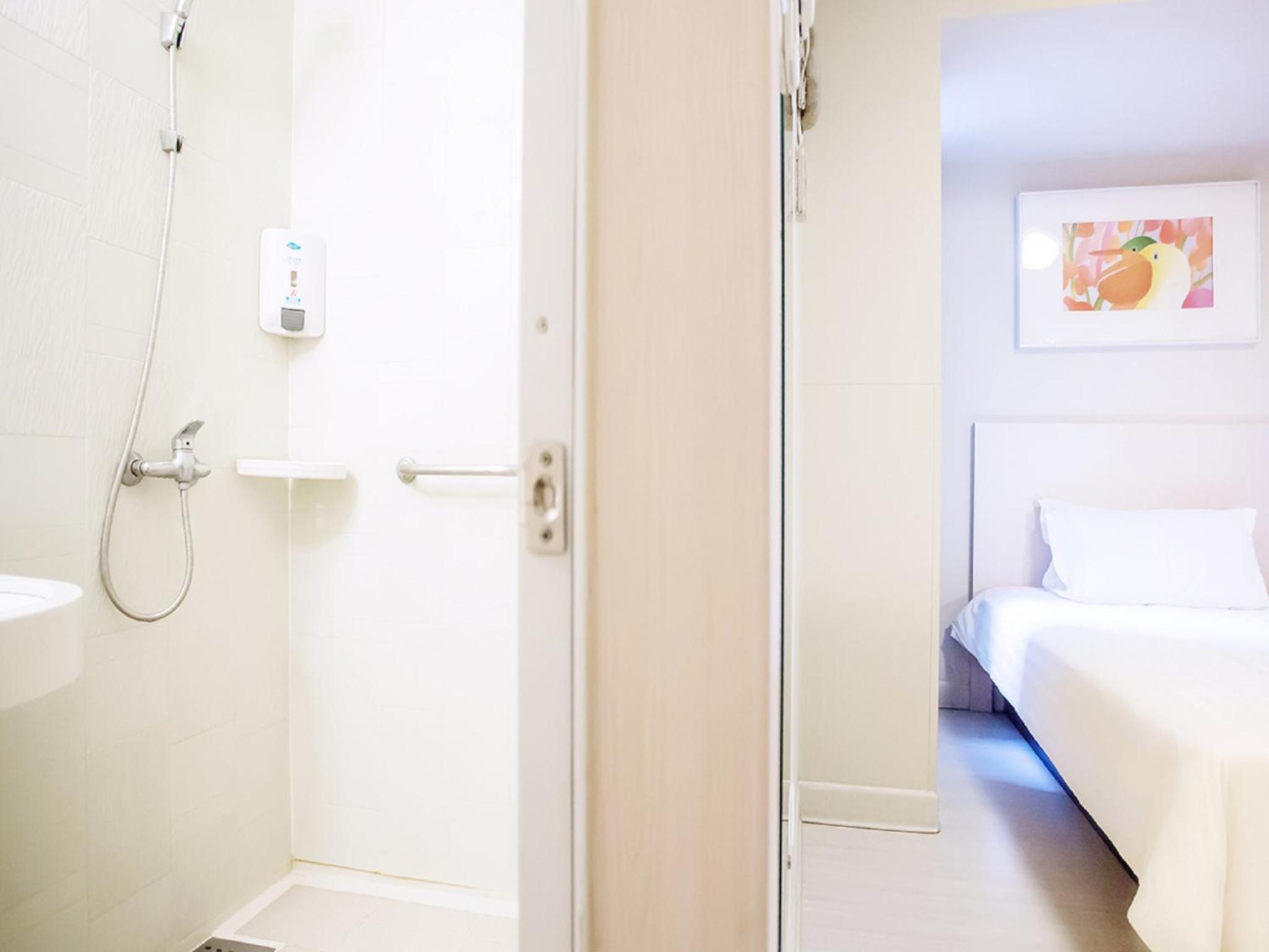 Chinese Citizen Only - Single Room  photo 2