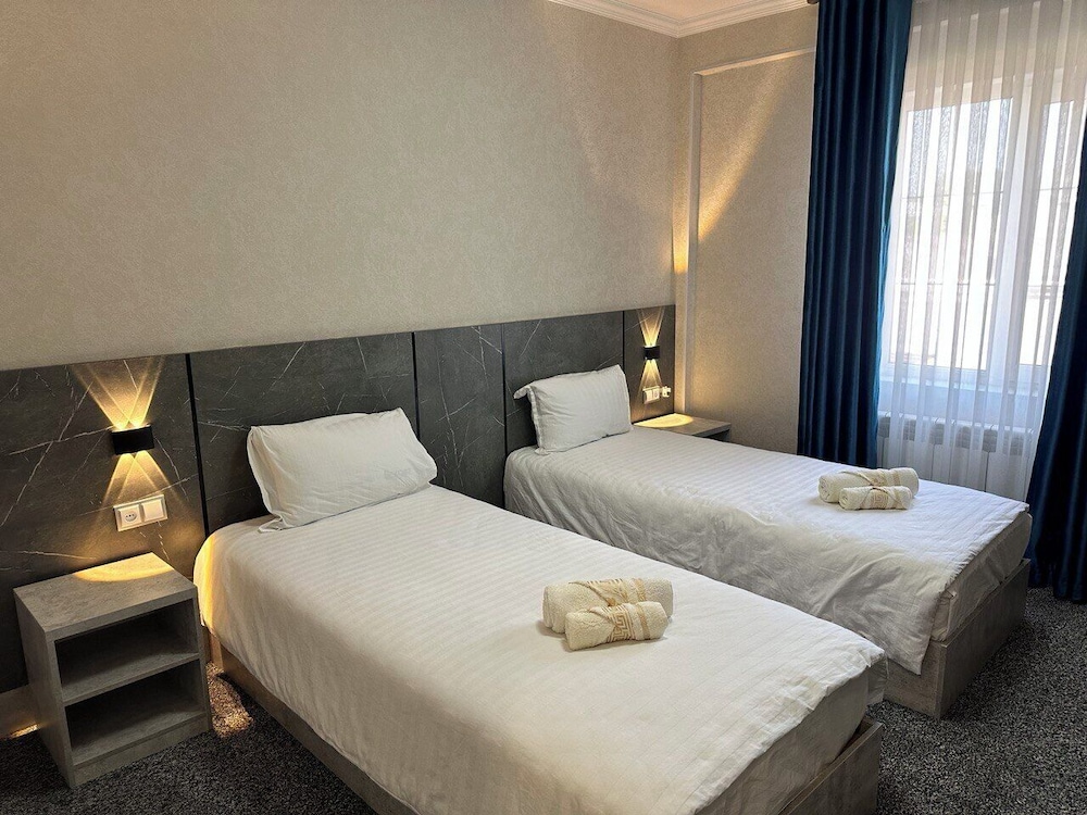 Economy Twin Room, Courtyard View