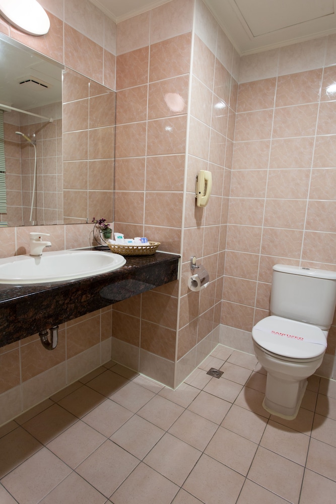 Family Quadruple Room, 2 Double Beds, Garden View photo 2