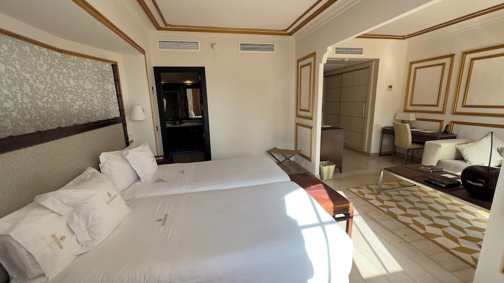 Junior Suite Junior Suite