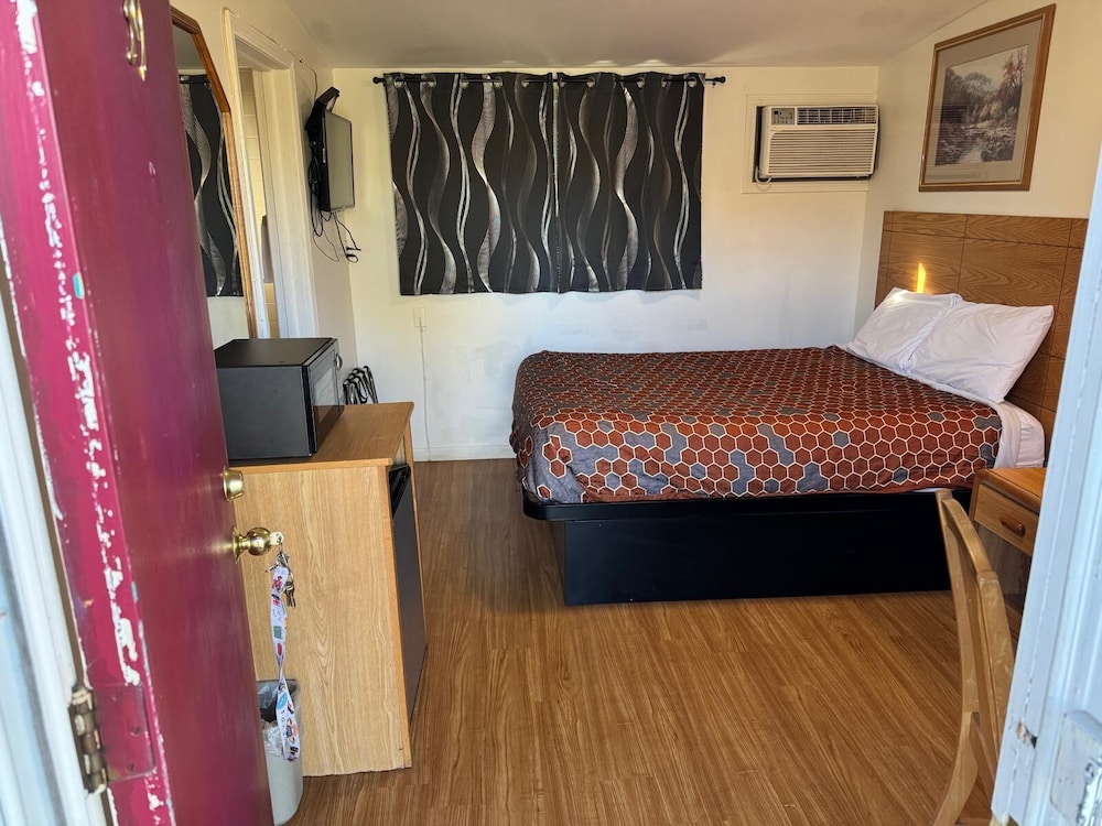 Room, 1 Queen Bed, Non Smoking photo 1