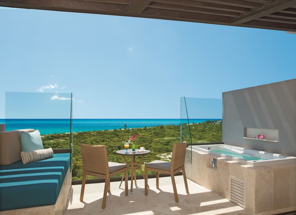 Junior Family Suite Ocean View