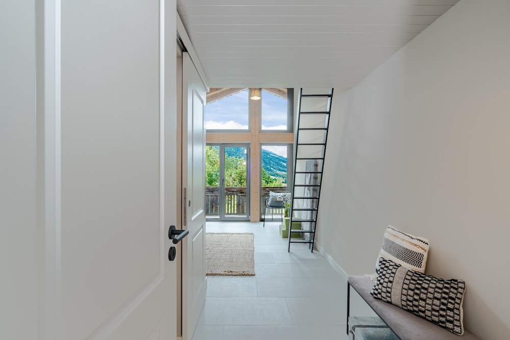 Villa photo 3