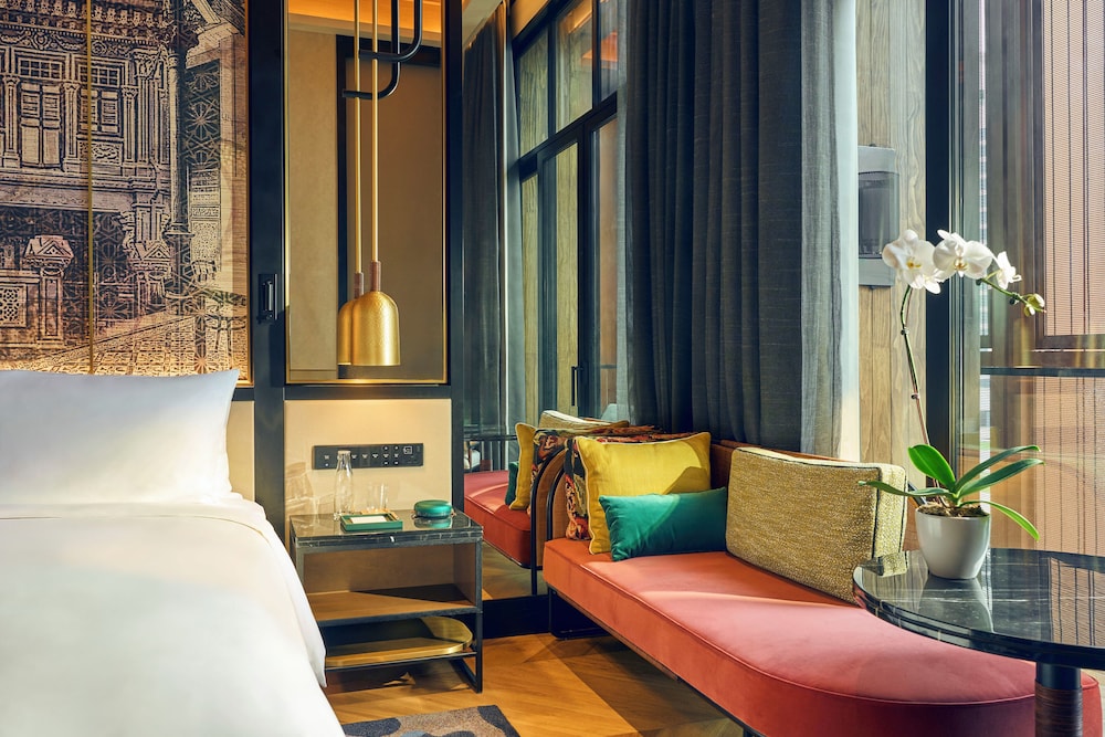 Premier Connected King Room with Two King Beds and Balcony (Non Smoking)