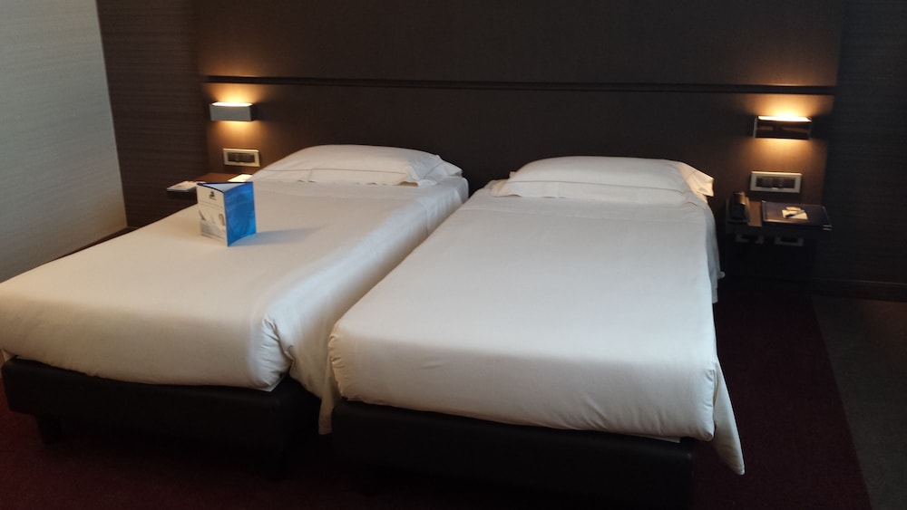 Comfort Room, 2 Twin Beds - Photo 2