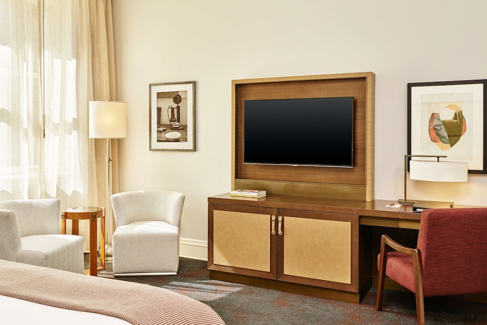 Superior Room, 2 Double Beds (Mobility/Hearing Access, Roll-In Shwr) - Photo 3