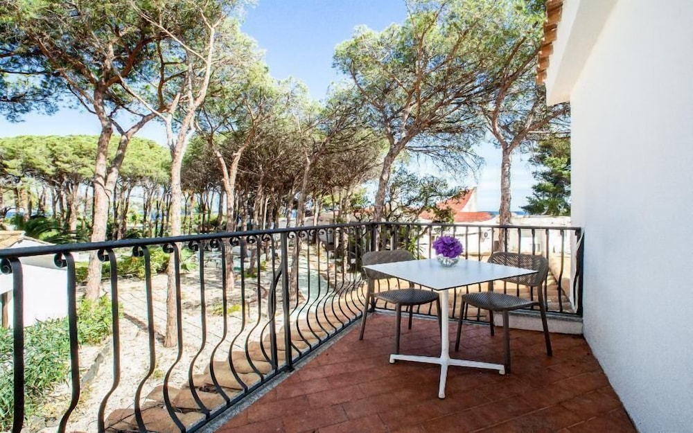 Classic Double or Twin Room, Balcony