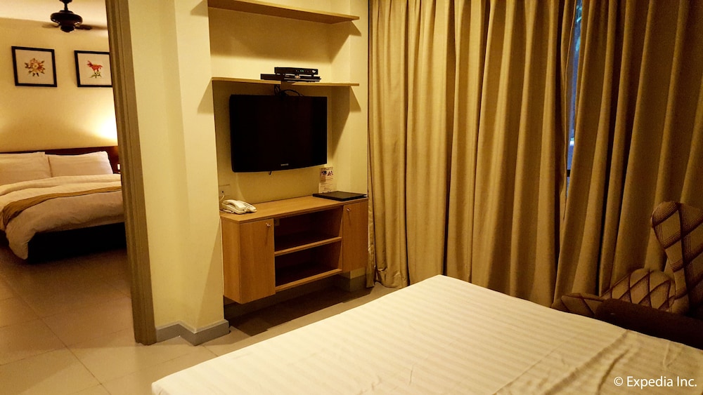 Apartment, 2 Bedrooms - Photo 5
