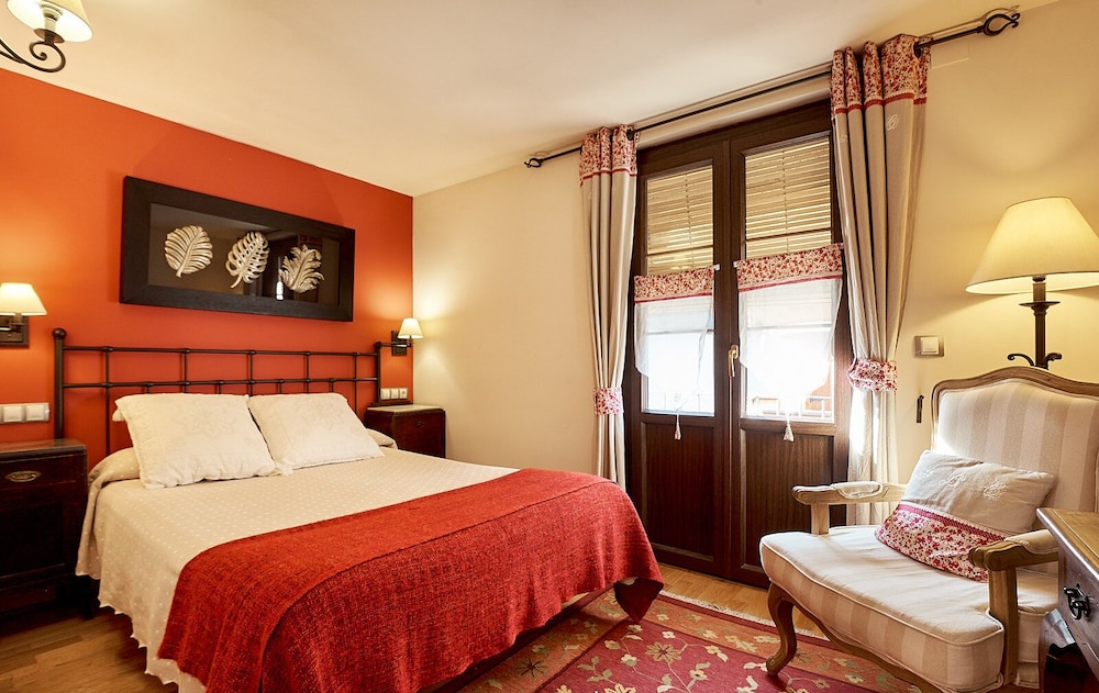 Traditional Double Room, Balcony (Exterior)