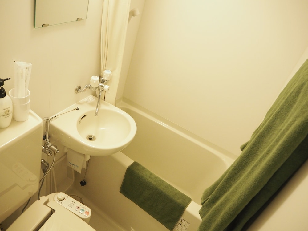 Twin Room 1 photo 2