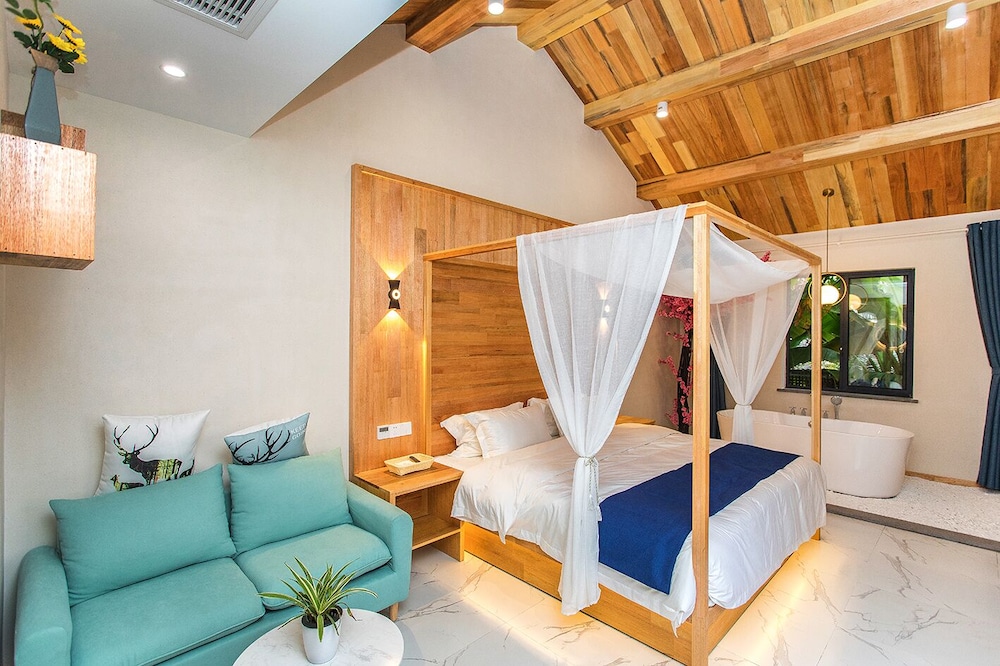 Elite Double Room, 1 King Bed photo 3