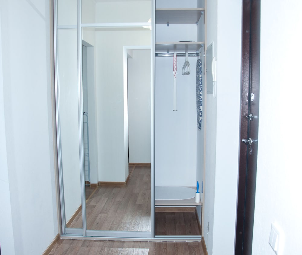 Apartment, 1 Bedroom (Mikhail Kulagin st. 35) photo 3