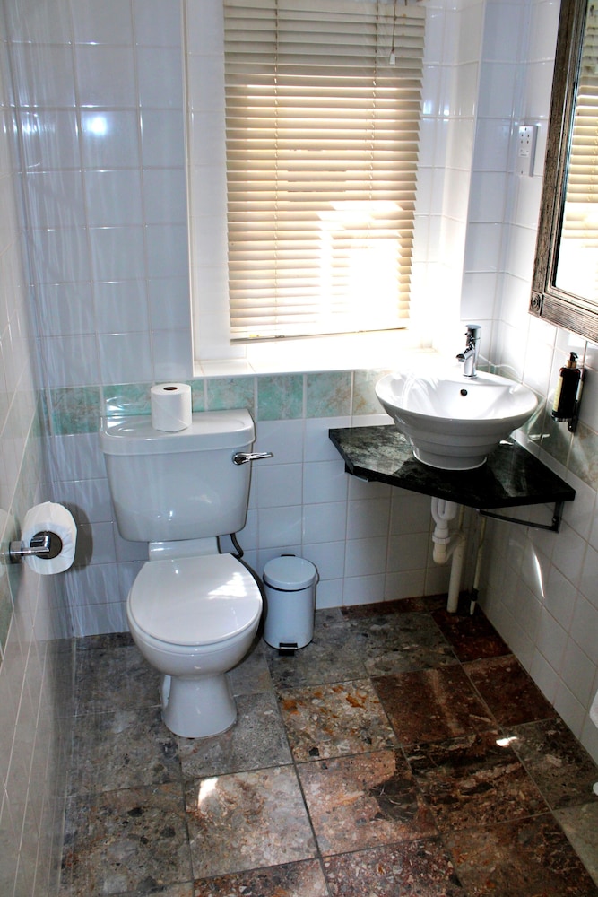 Family Room - Photo 8