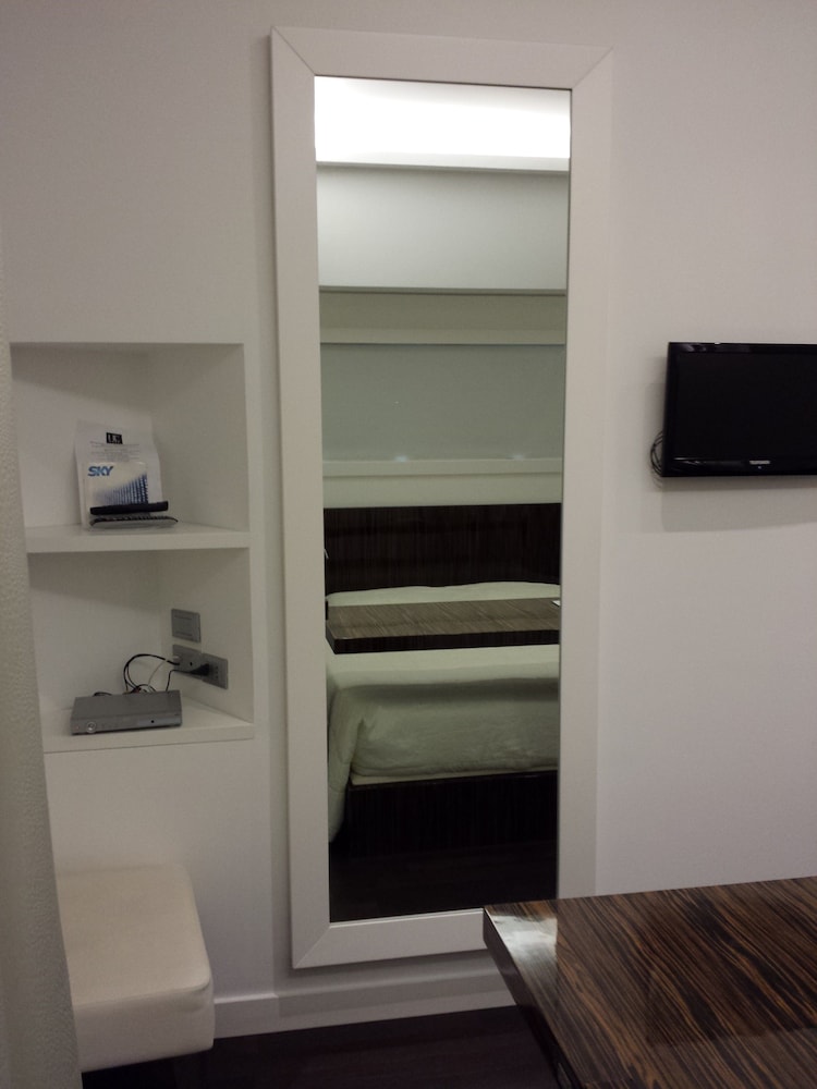 Classic Double or Twin Room - Photo 4
