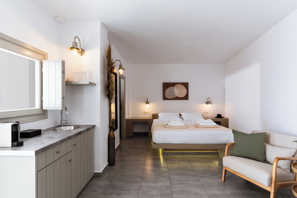 Superior Suite with Caldera View