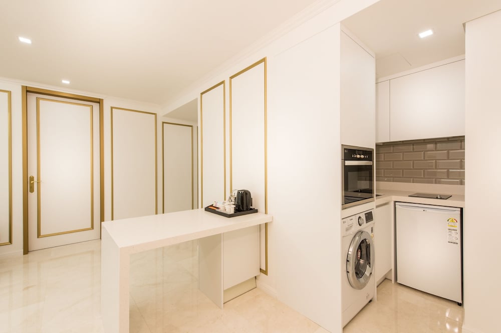 Honor Suite, 2 Bedroom photo 2
