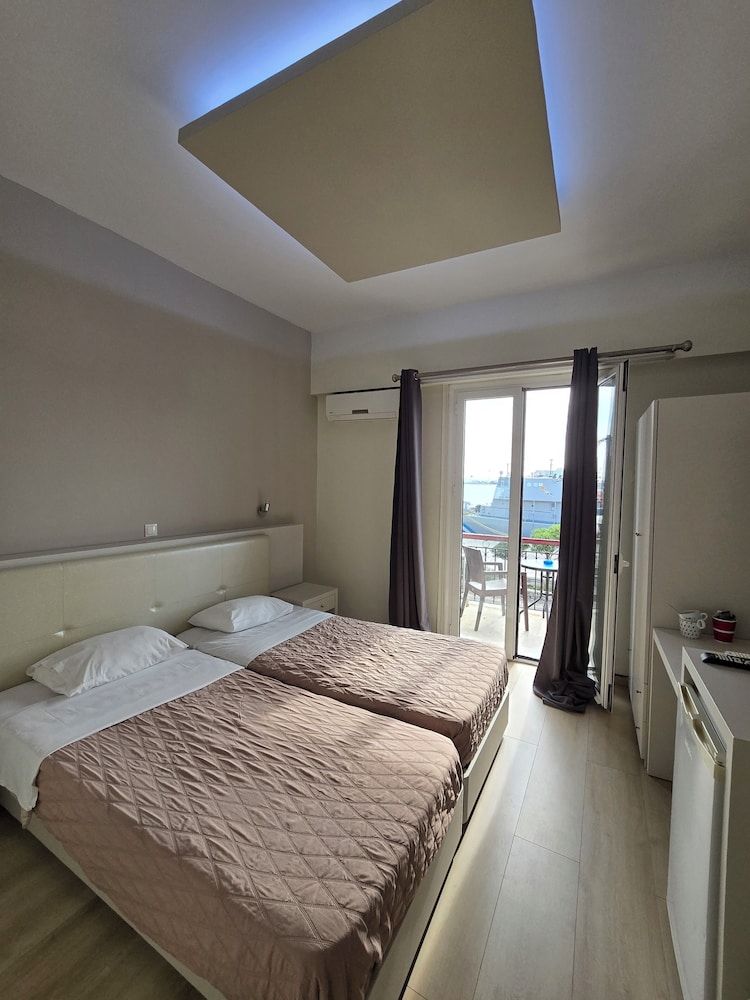 Double Room, Harbor View photo 3