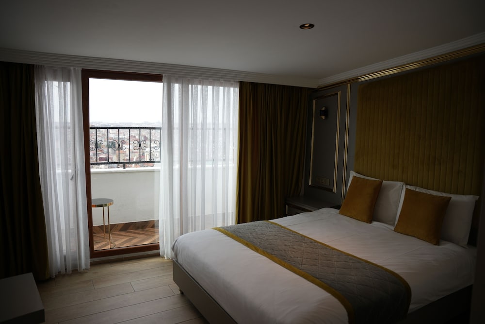 Deluxe Studio Suite photo 1