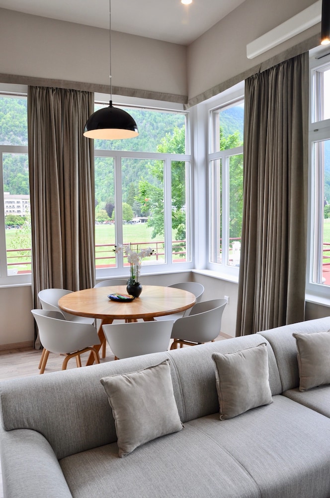 Luxury Apartment (incl. 125 CHF cleaning fee) photo 2