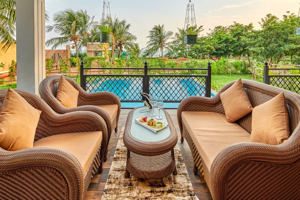Sanctuary - Presidential Premium Pool Villa photo 3