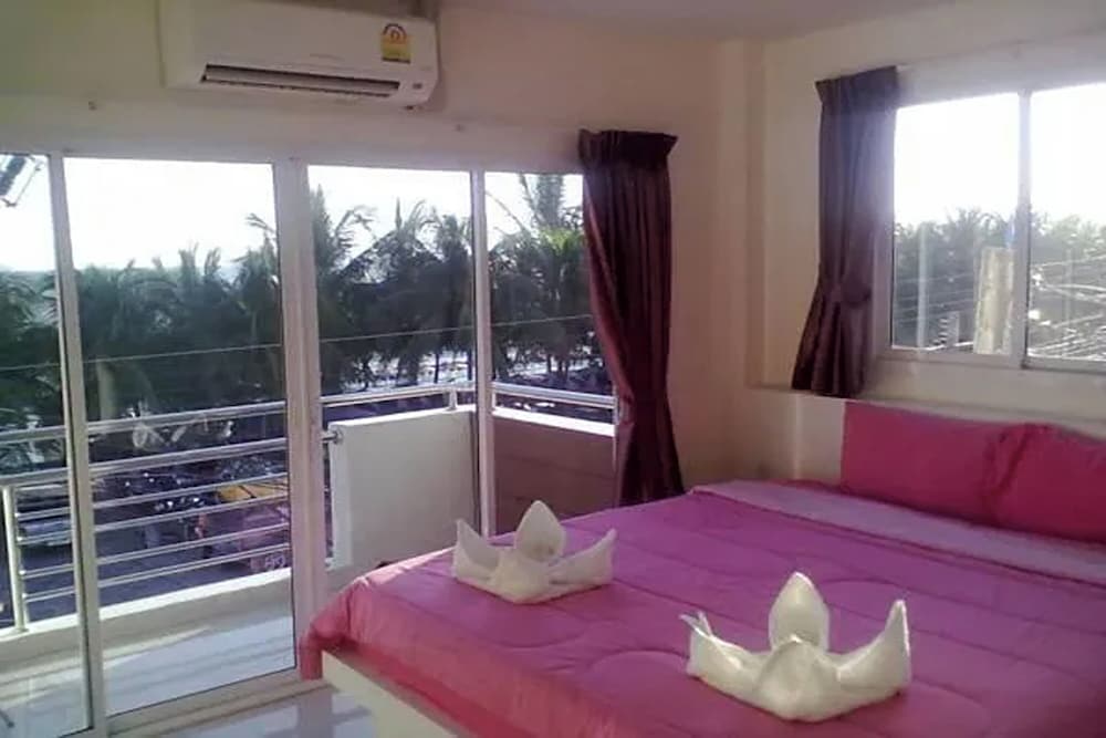 Deluxe Double Room photo 3
