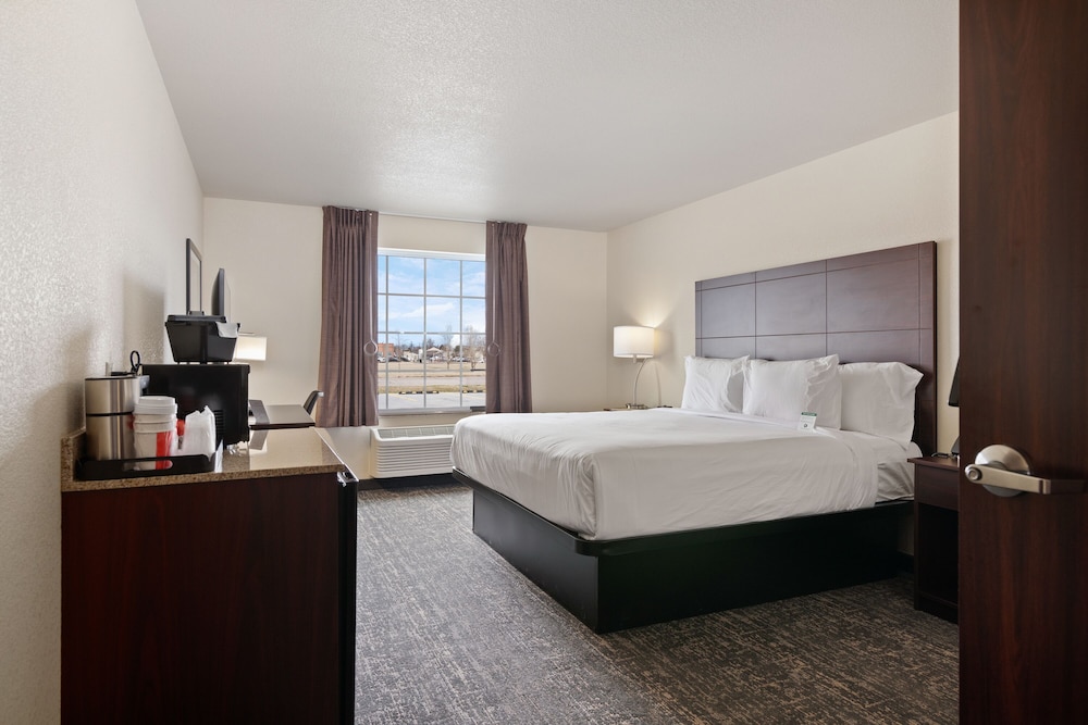 Room, 1 King Bed, Accessible, Non Smoking (Audible/Visual Alert) - Photo 7