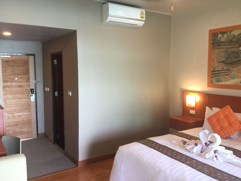 Deluxe Triple Room, River Side photo 2